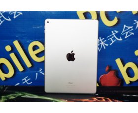 Ipad Air 2 9.7inh / 16GB / Wifi only Silver ( Trắng ) / QSD đẹp đến 95-96%/ Máy Trần + kpk Pin 100% sạc 26 lần Ms: 4013