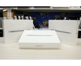 Macbook Air Retina 13,3inh Model 2020 TouchID / Mới 100% chưa bóc hộp / Phím quốc tế ( tiếng anh )  / Gray ( xám đen ) / M1  / Ram 8G / ổ  SSD 256G / CPUs 7*8 ( 16 lõi ) / OS Big Sur / BH Apple tính từ ngày bán ra / MS:  SL18
