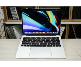 Macbook Pro Retina 13-inh model 2017 / màu Sliver ( trắng bạc ) / Core i5 lõi Kép / CPU 7360U / 2.3GHz / Ram 8G / SSD 256G / OS Monterey / Tiếng Việt  / MS: 20220401 81RC